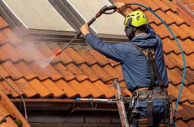 Démoussage et hydrofuge de toiture au Claon
